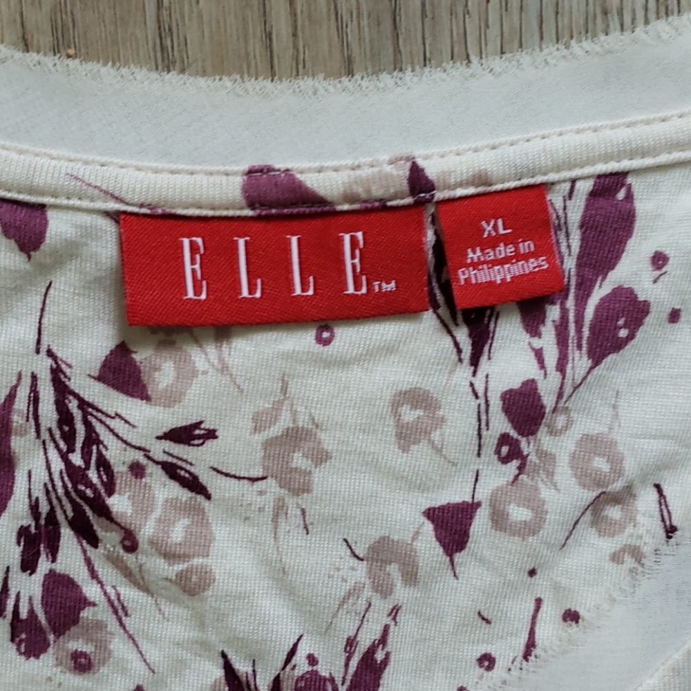 EUC🍩Elle Ruffle Top - Picture 2 of 4